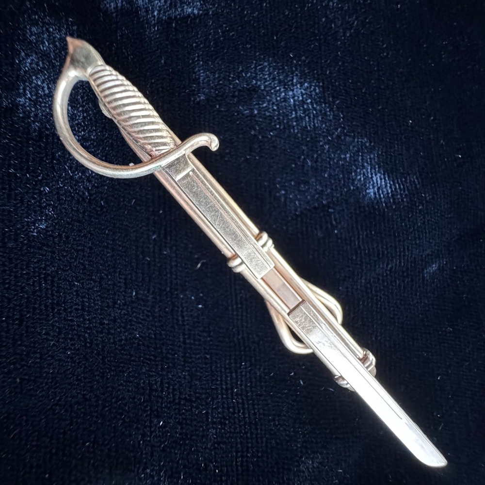 Vintage Gold Tone Tie Clip Cavalry Saber Sword Tie Bar Military Weapon Battle
